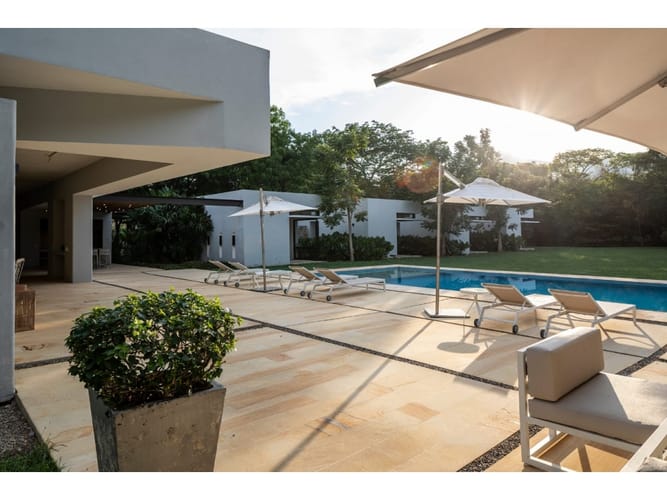 Casa de 5 alcobas en venta en Girardot, Girardot, 527 m² · foto 11 de 24