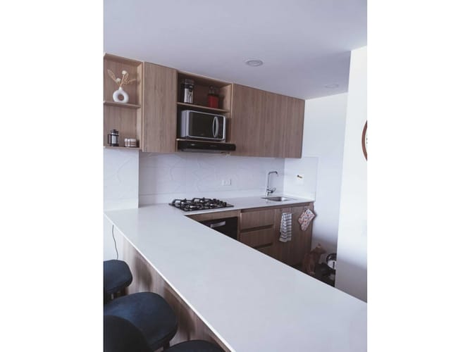 Apartamento de 3 alcobas en venta en Shellmar, Medellín, 83 m² · foto 2 de 15