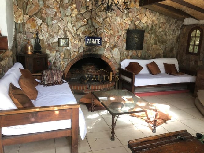 Casa en Venta y Alquiler Anual en Pinares. 4 dormitorios y 3 baños. Piscina · Foto 3