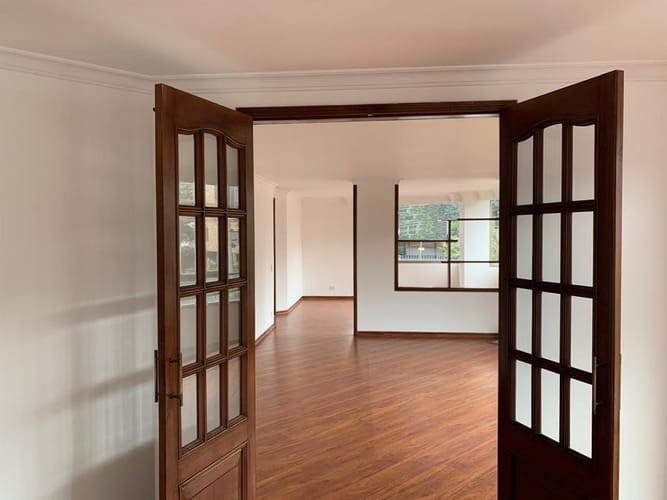 Apartamento de 4 alcobas en venta en Chico Norte, Bogotá, 171 m² · foto 2 de 24