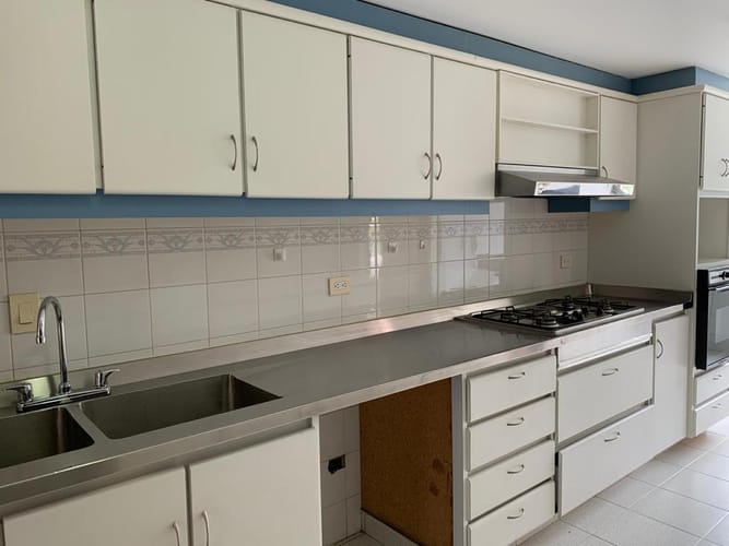 Apartamento de 4 alcobas en venta en Chico Norte, Bogotá, 171 m² · foto 10 de 24