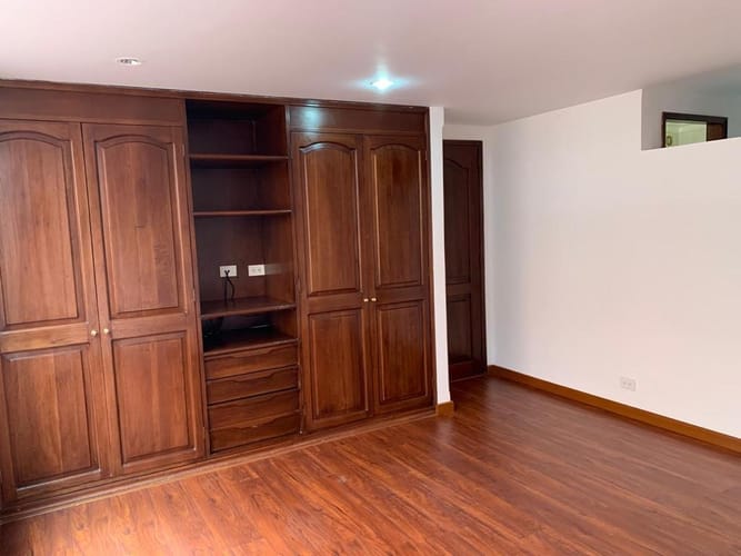 Apartamento de 4 alcobas en venta en Chico Norte, Bogotá, 171 m² · foto 18 de 24