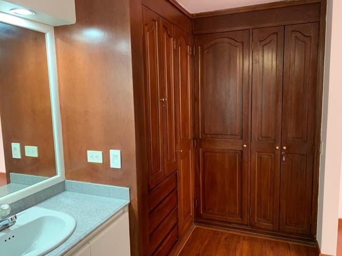 Apartamento de 4 alcobas en venta en Chico Norte, Bogotá, 171 m² · foto 19 de 24