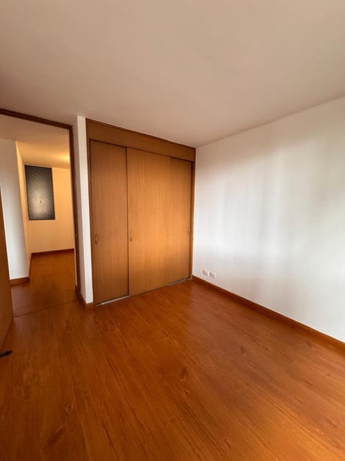 Apartamento de 3 alcobas en arriendo en San Jose De Bavaria, Bogotá, 80 m² · foto 4 de 10