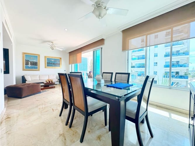 Apartamento de 3 alcobas en venta en Castillogrande, Cartagena, 167 m² · foto 3 de 19