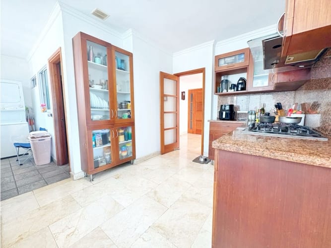 Apartamento de 3 alcobas en venta en Castillogrande, Cartagena, 167 m² · foto 6 de 19