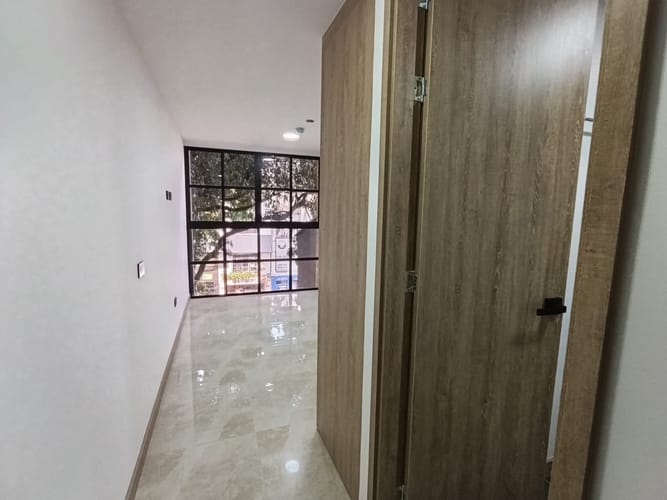 Apartaestudio en arriendo en La Candelaria, Medellín, 25 m² · foto 2 de 10