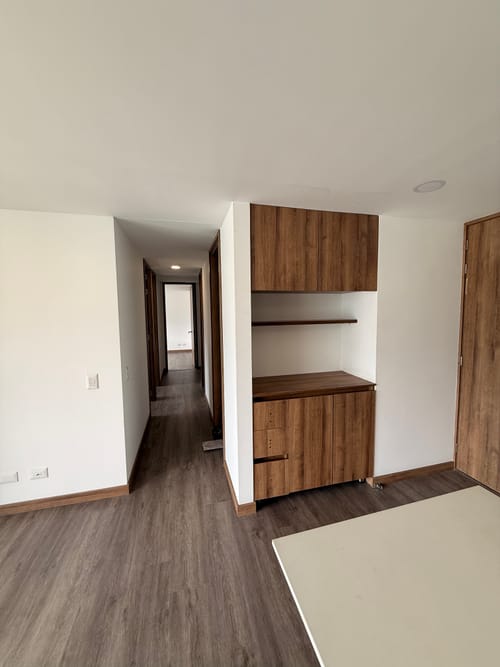 Apartamento de 3 alcobas en arriendo en Las Vegas, Envigado, 87 m² · foto 2 de 18