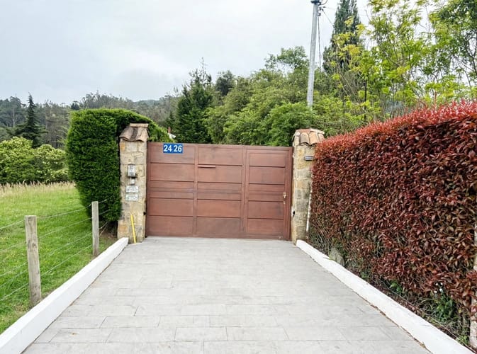 Casa de 3 alcobas en arriendo en El Libano, La Calera, 250 m² · foto 2 de 19