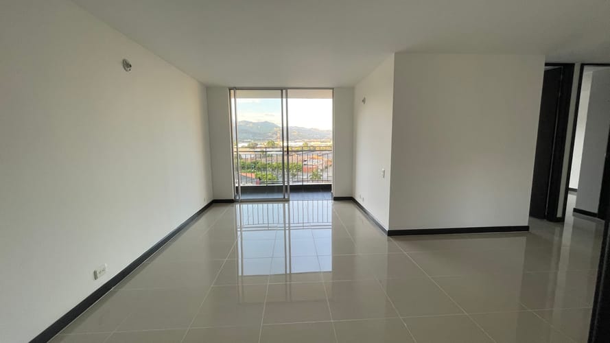 Apartamento de 3 alcobas en arriendo en La Flora, Cali, 81 m² · foto 3 de 11