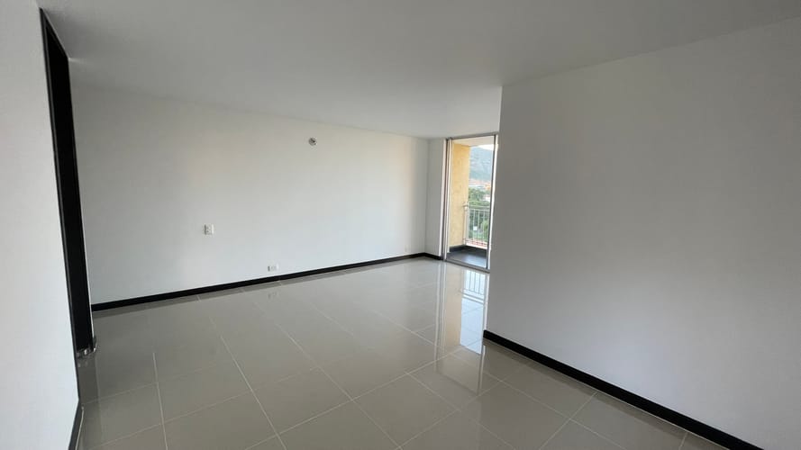 Apartamento de 3 alcobas en arriendo en La Flora, Cali, 81 m² · foto 4 de 11