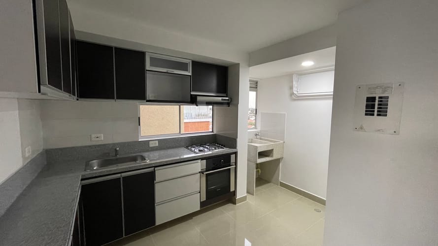 Apartamento de 3 alcobas en arriendo en La Flora, Cali, 81 m² · foto 5 de 11
