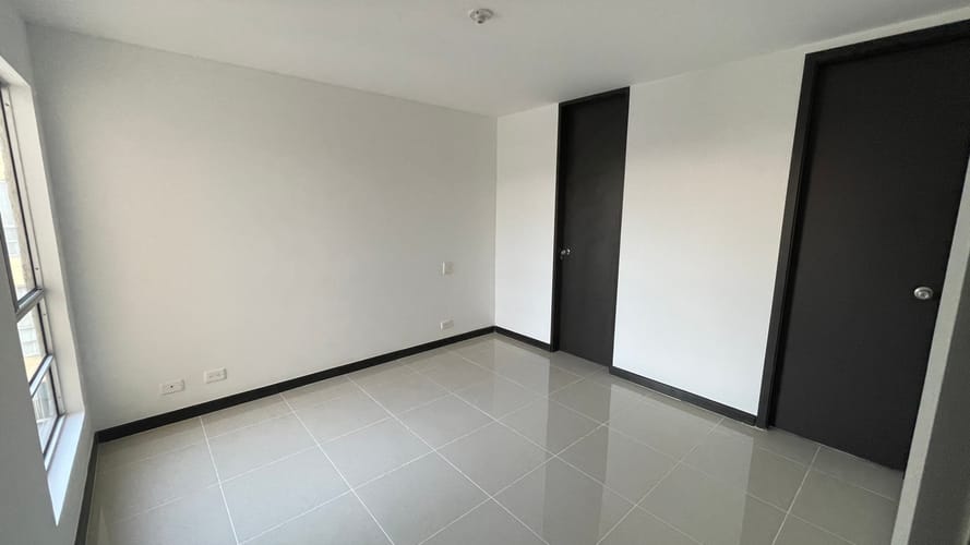 Apartamento de 3 alcobas en arriendo en La Flora, Cali, 81 m² · foto 8 de 11