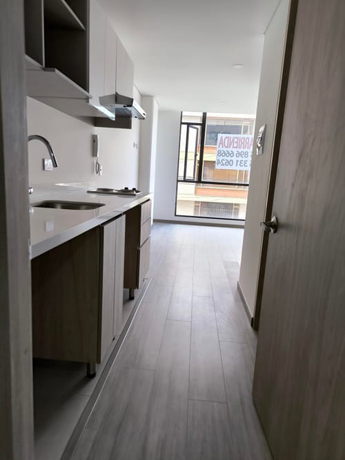 Apartamento de 1 alcoba en venta en El Contador, Bogotá, 19 m² · foto 2 de 6