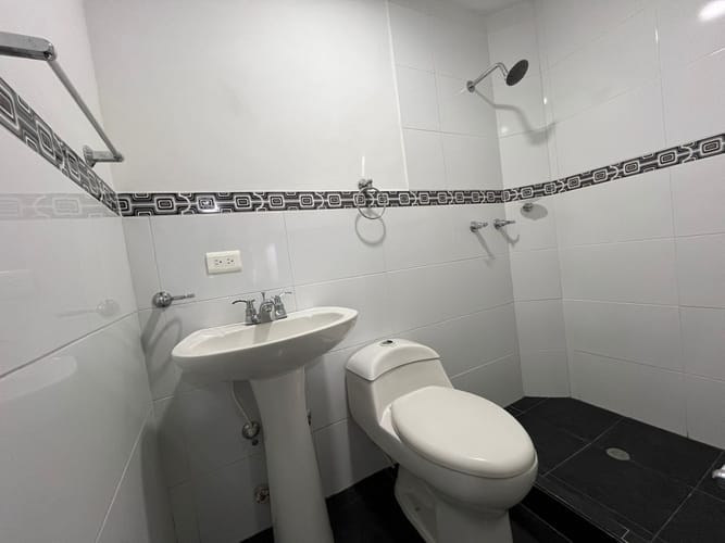 Apartamento de 2 alcobas en venta en Alamos, Cali, 84 m² · foto 6 de 9