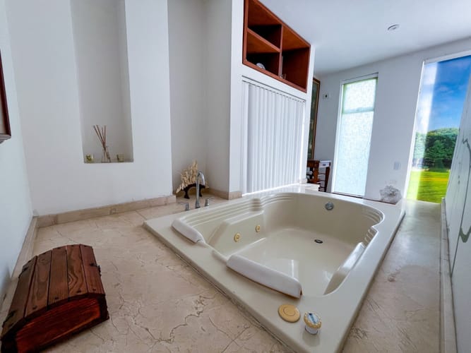 Casa de 5 alcobas en venta en Ciudad Jardin, Cali, 600 m² · foto 23 de 24