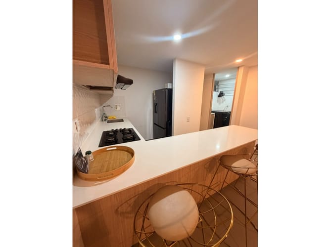 Apartamento de 3 alcobas en venta en Shellmar, Medellín, 75 m² · foto 4 de 17