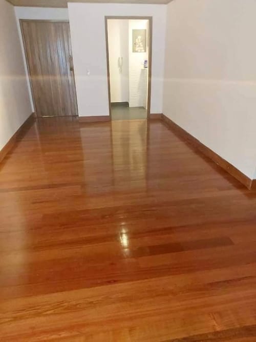 Apartamento de 2 alcobas en venta en Santa Barbara Central, Bogotá, 78 m² · foto 2 de 11