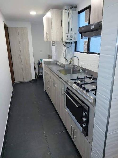 Apartamento de 2 alcobas en venta en Santa Barbara Central, Bogotá, 78 m² · foto 3 de 11