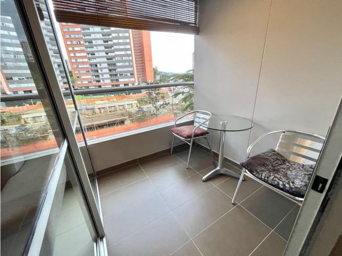 Apartaestudio en arriendo en Los Balsos, Medellín, 65 m² · foto 9 de 24