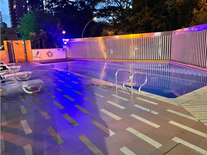 Apartaestudio en arriendo en Los Balsos, Medellín, 65 m² · foto 22 de 24