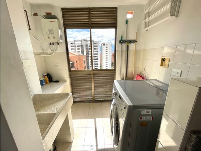 Apartamento de 1 alcoba en arriendo en Patio Bonito, Medellín, 55 m² · foto 16 de 17