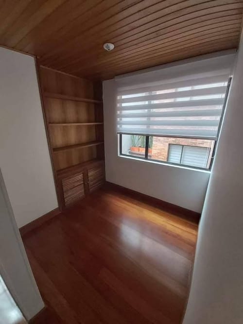 Apartamento de 2 alcobas en venta en Santa Barbara Central, Bogotá, 78 m² · foto 8 de 11