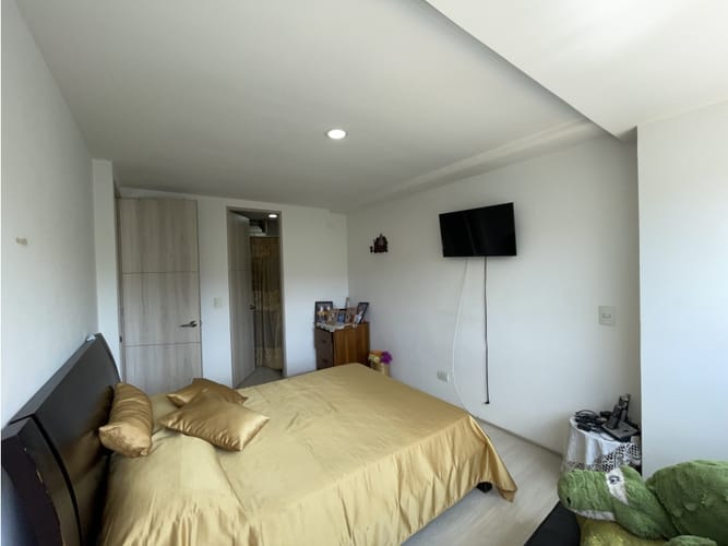 Apartamento de 1 alcoba en venta en Loma De Los Bernal, Medellín, 52 m² · foto 14 de 20