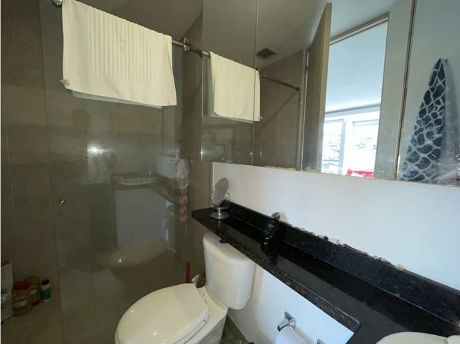Apartamento de 1 alcoba en venta en Loma De Los Bernal, Medellín, 52 m² · foto 16 de 20