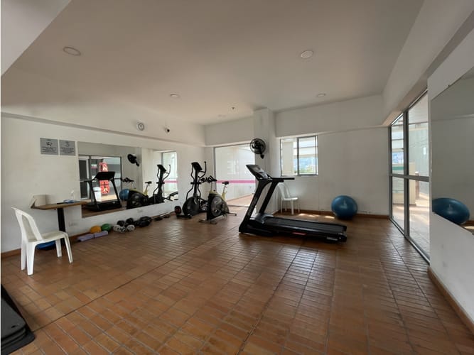 Apartamento de 1 alcoba en venta en Loma De Los Bernal, Medellín, 52 m² · foto 17 de 20