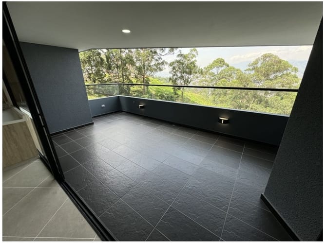 Apartamento de 3 alcobas en arriendo en El Poblado, Medellín, 105 m² · foto 5 de 24