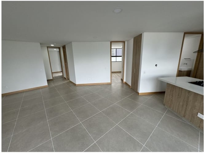 Apartamento de 3 alcobas en arriendo en El Poblado, Medellín, 105 m² · foto 7 de 24
