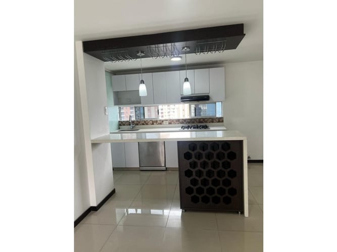 Apartamento de 2 alcobas en arriendo en San Lucas, Medellín, 128 m² · foto 7 de 24