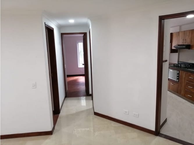 Apartamento de 2 alcobas en arriendo en San Lucas, Medellín, 128 m² · foto 8 de 24