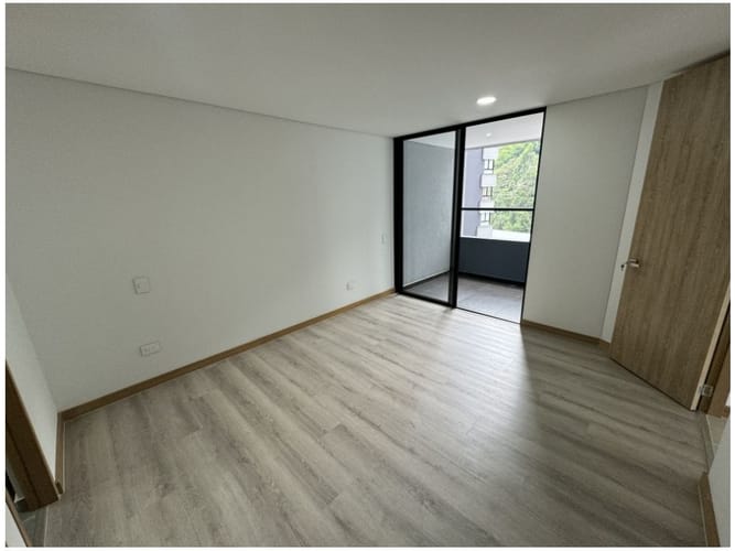 Apartamento de 3 alcobas en arriendo en El Poblado, Medellín, 105 m² · foto 12 de 24
