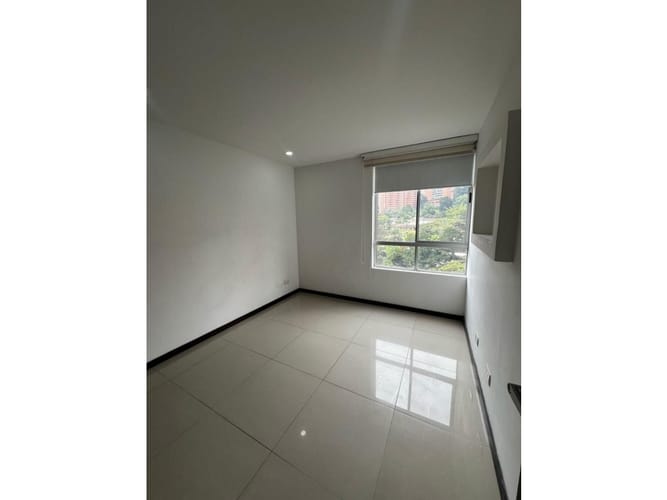 Apartamento de 2 alcobas en arriendo en San Lucas, Medellín, 128 m² · foto 13 de 24