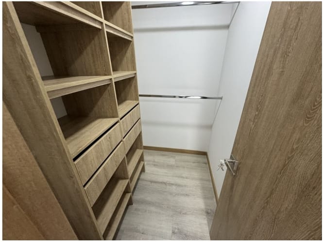Apartamento de 3 alcobas en arriendo en El Poblado, Medellín, 105 m² · foto 16 de 24
