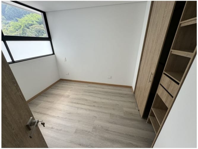 Apartamento de 3 alcobas en arriendo en El Poblado, Medellín, 105 m² · foto 17 de 24