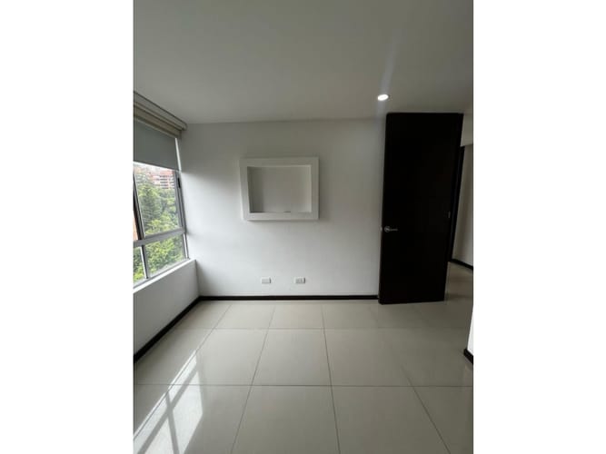 Apartamento de 2 alcobas en arriendo en San Lucas, Medellín, 128 m² · foto 15 de 24