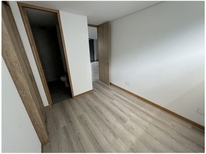 Apartamento de 3 alcobas en arriendo en El Poblado, Medellín, 105 m² · foto 19 de 24
