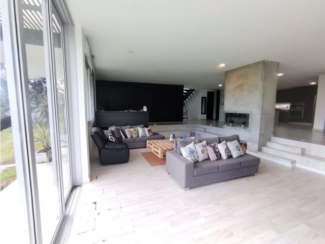 Casa de 4 alcobas en arriendo en Mesa, Envigado, 360 m² · foto 7 de 24