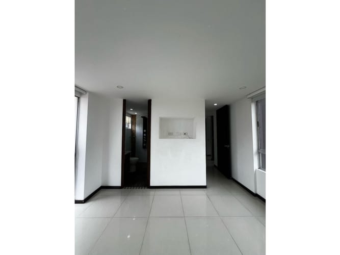 Apartamento de 2 alcobas en arriendo en San Lucas, Medellín, 128 m² · foto 22 de 24