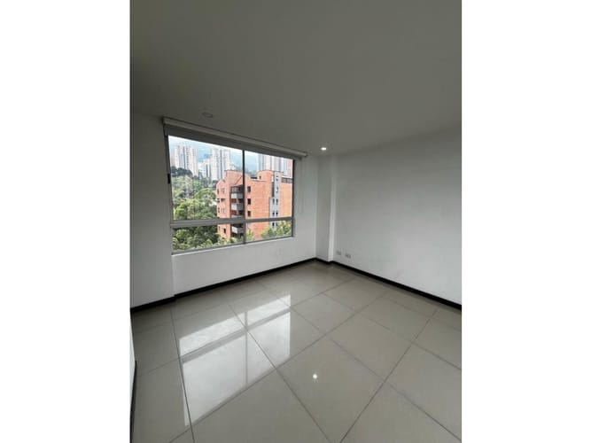 Apartamento de 2 alcobas en arriendo en San Lucas, Medellín, 128 m² · foto 23 de 24