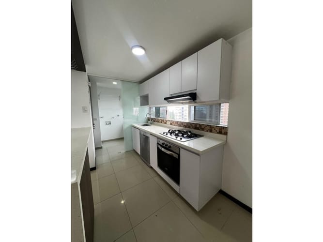 Apartamento de 2 alcobas en venta en San Lucas, Medellín, 128 m² · foto 7 de 24