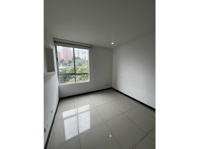 Apartamento de 2 alcobas en venta en San Lucas, Medellín, 128 m² · foto 14 de 24
