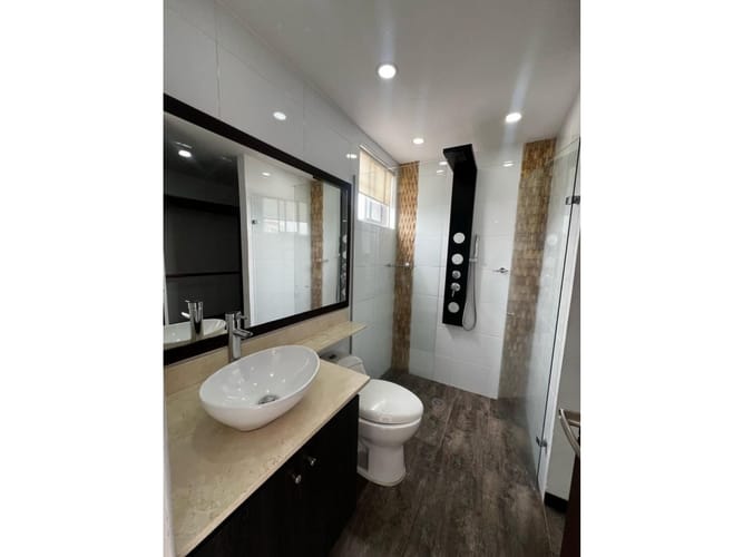 Apartamento de 2 alcobas en venta en San Lucas, Medellín, 128 m² · foto 21 de 24