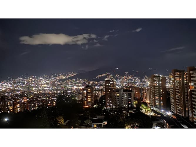 Apartamento de 3 alcobas en venta en El Esmeraldal, Envigado, 94 m² · foto 2 de 24