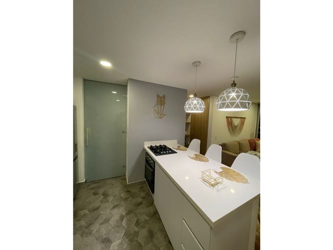 Apartamento de 2 alcobas en venta en El Diamante 2, Medellín, 72 m² · foto 8 de 21