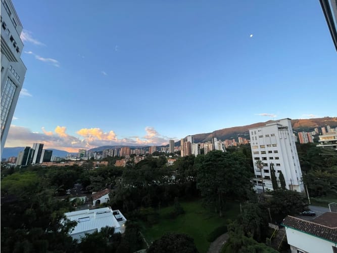Apartamento de 2 alcobas en venta en El Diamante 2, Medellín, 72 m² · foto 17 de 21