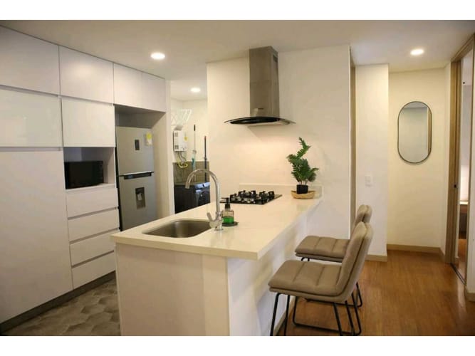 Apartamento de 2 alcobas en arriendo en El Diamante 2, Medellín, 70 m² · foto 7 de 17